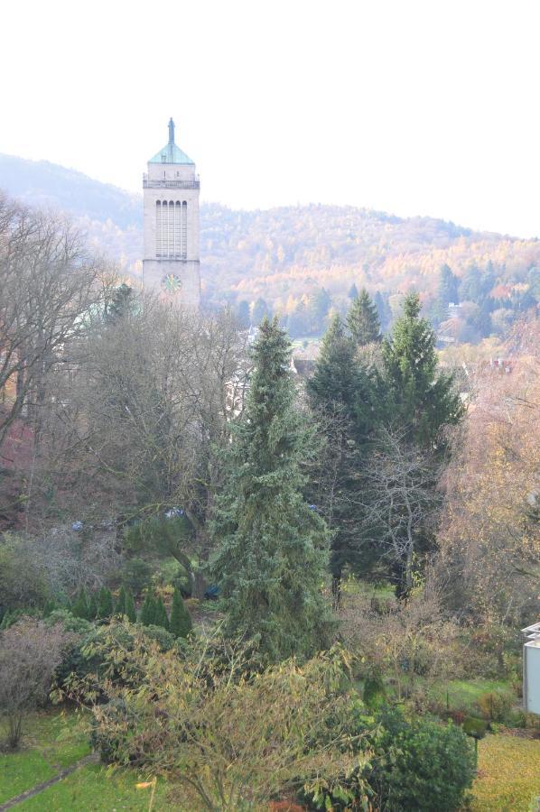 Stadt- Naturnah, Traumblick Und Balkon Baden-Baden Bagian luar foto