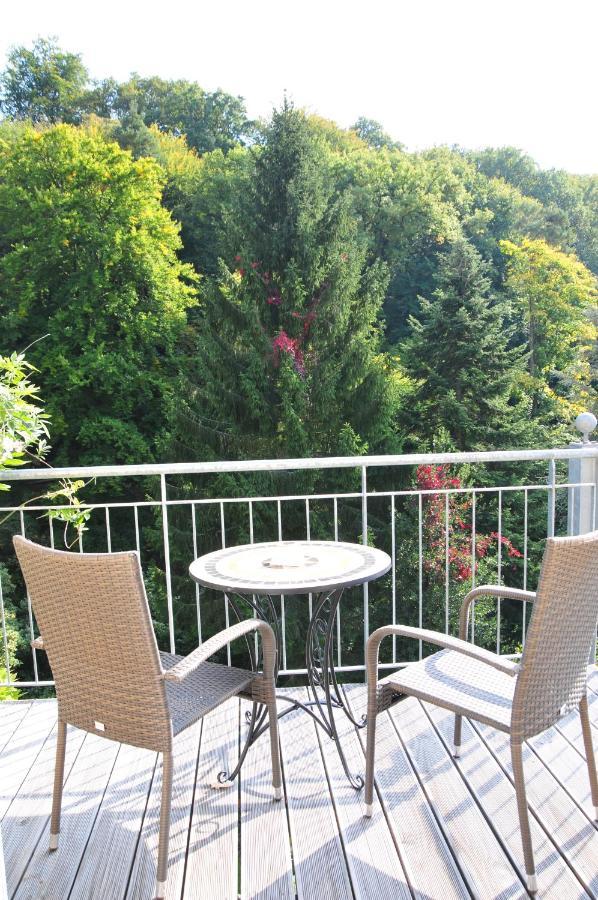 Stadt- Naturnah, Traumblick Und Balkon Baden-Baden Bagian luar foto